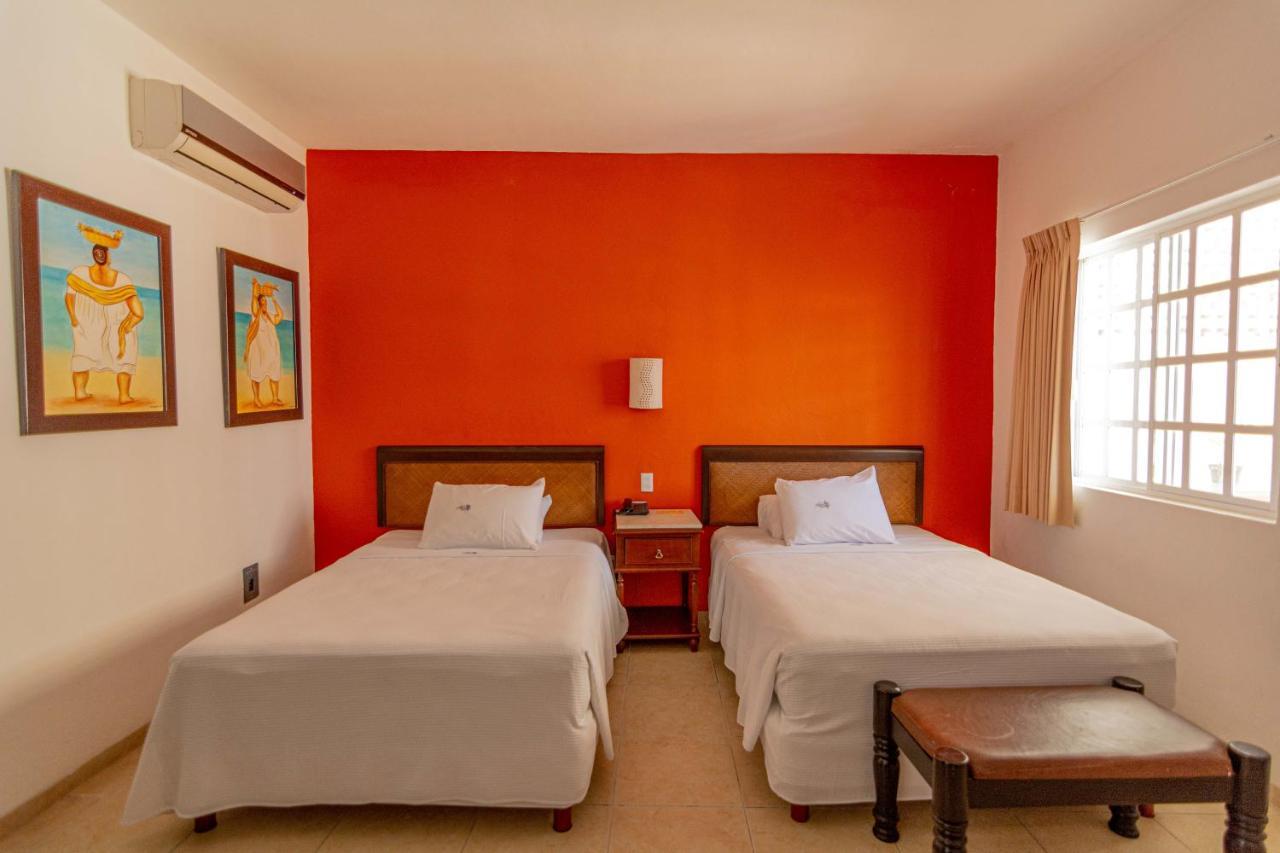 Hotel Maria Jose Merida Bagian luar foto